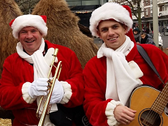 Kerstmannen Muzikanten Duo