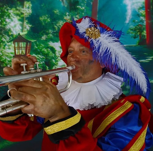 Muziek Piet met trompet © www.sintentertainment.nl