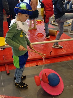 Circus workshop met diabolo © www.sintentertainment.nl