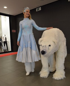 Vlokje de Ijsbeer kerst act © www.funenpartymatch.nl